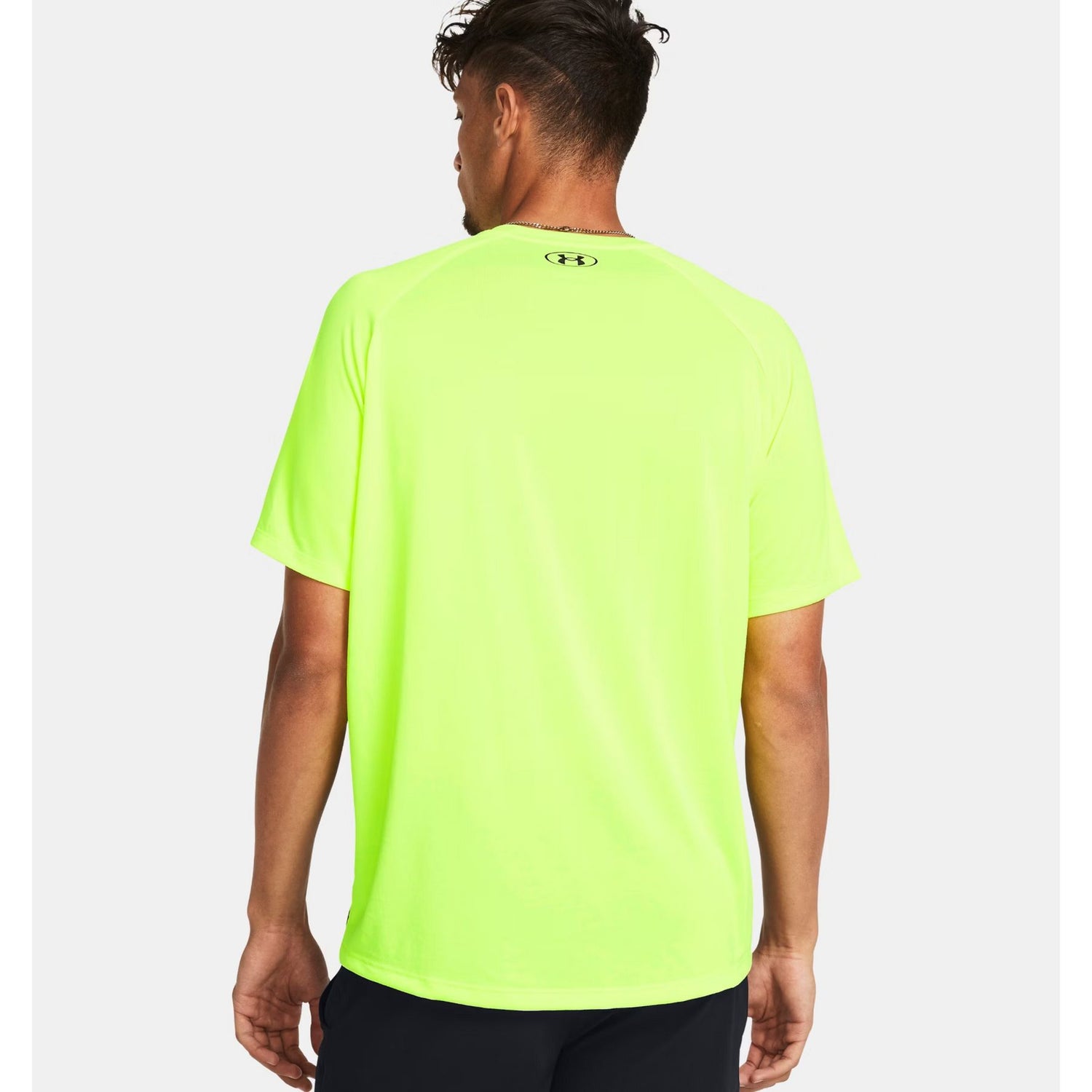 1377053 UA TECH FADE SS 2024 Uomo UNDER ARMOUR T-SHIRT