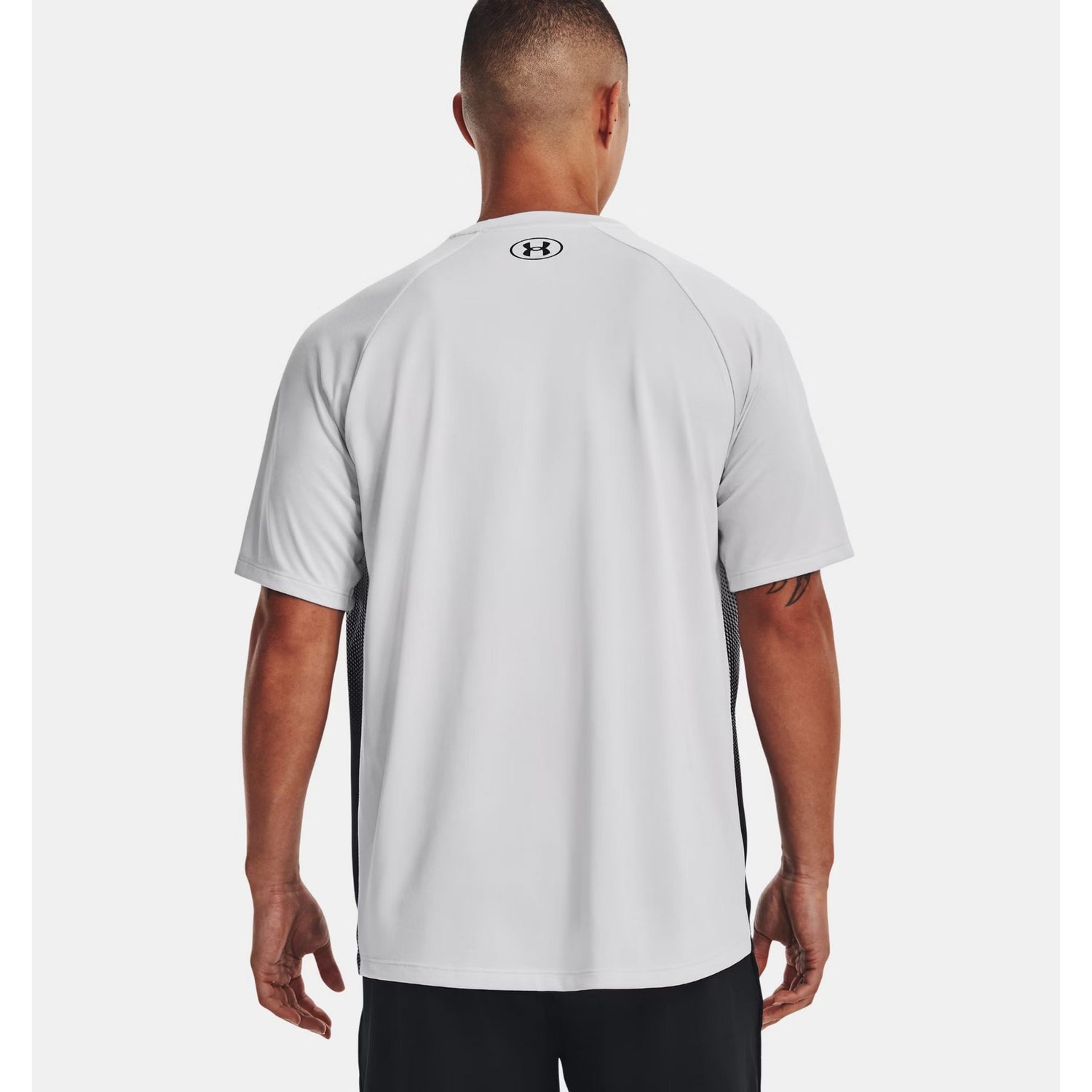 1377053 UA TECH FADE SS 2024 Uomo UNDER ARMOUR T-SHIRT